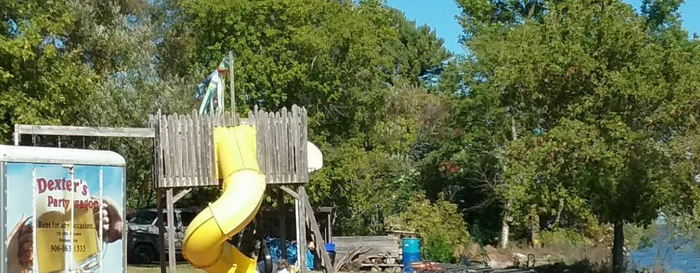 Friendship Lodge (Friendship House Resort) - From Web Listing (newer photo)